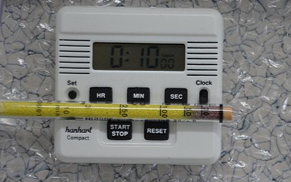 醫(yī)用氧水檢測(cè)管讀數(shù)